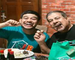 Fadil Jaidi eating non vegetarian food